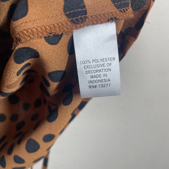 Evri Plus Size 2X Polka Dot Top Blouse Brown Black V Neck Drawstring Waist - Picture 6 of 7